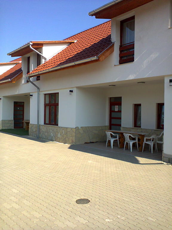 Aba Vezer Vendeghaz Hotel Abaujszanto Exterior photo