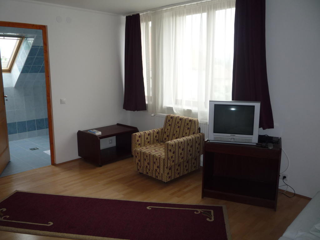 Aba Vezer Vendeghaz Hotel Abaujszanto Room photo